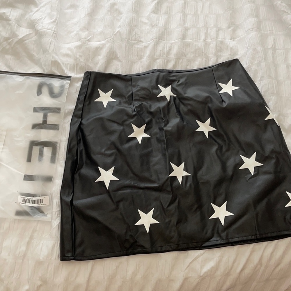 SHEIN leather star skirt